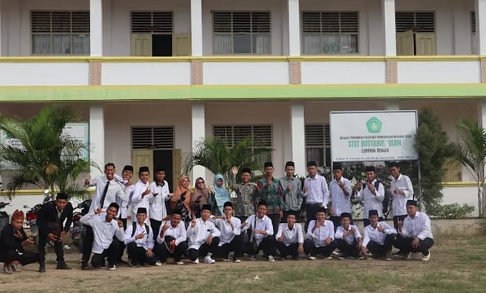 STIT Bustanul Ulum