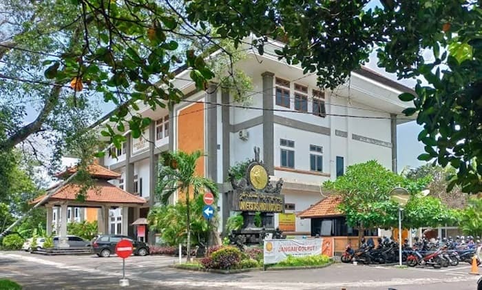 UNHI Denpasar