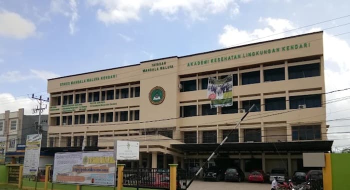 kampus kesehatan di Kendari