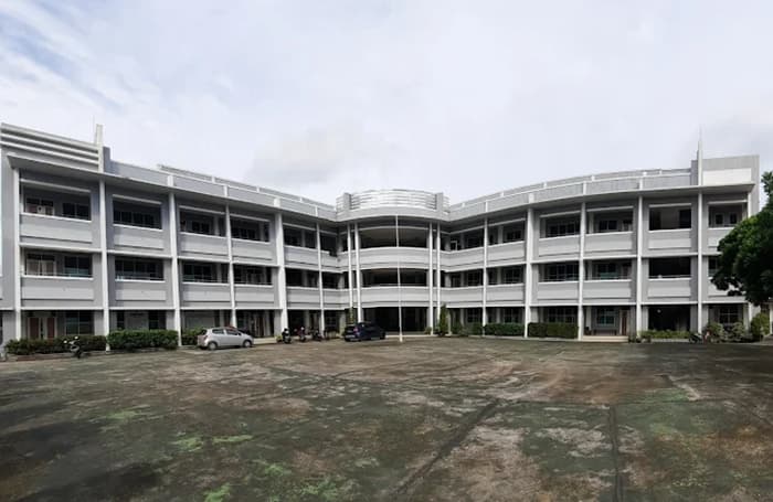 kampus kesehatan di Balikpapan