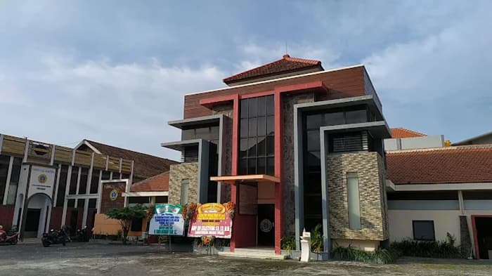Universitas Gresik